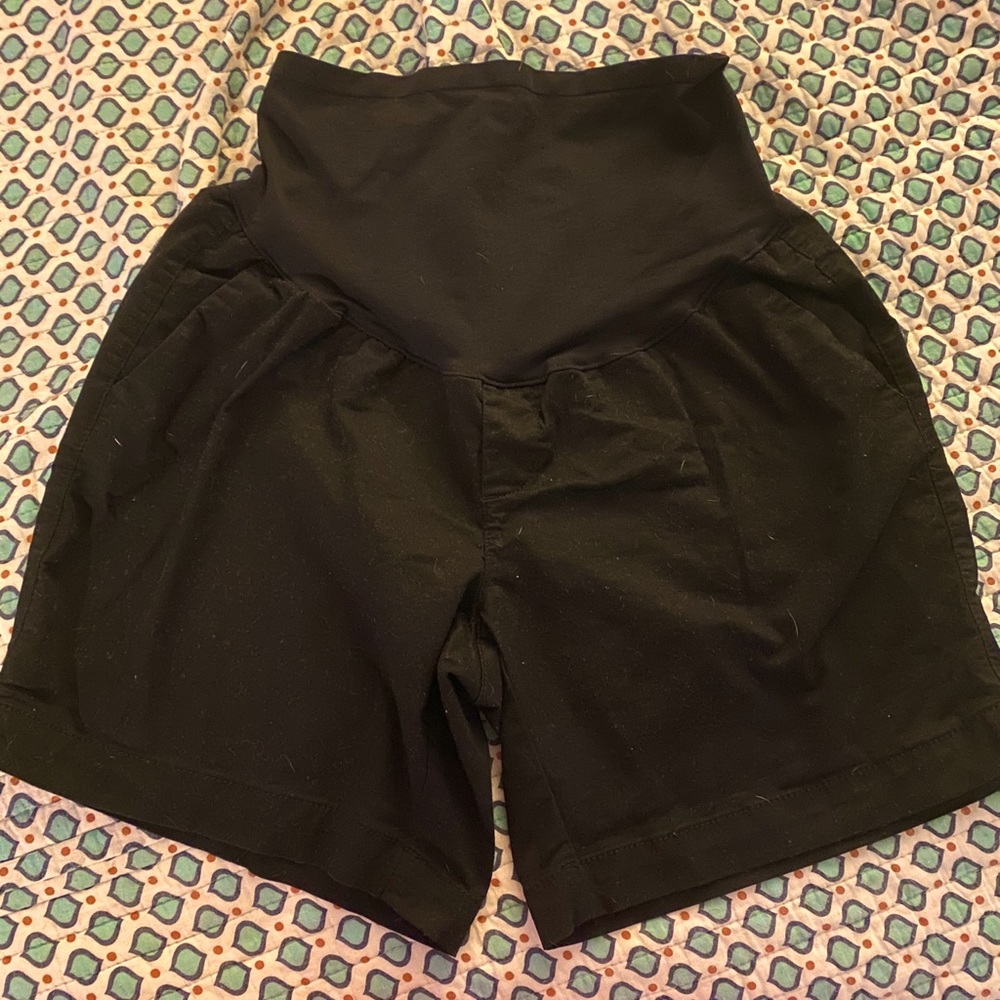 Black full panel maternity shorts